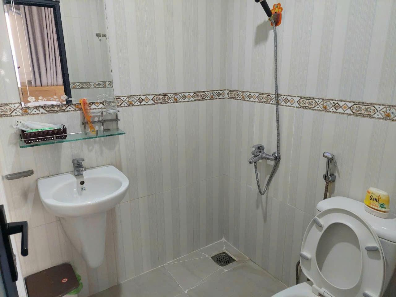 Motel Thuy Tien Vung Tau Buitenkant foto